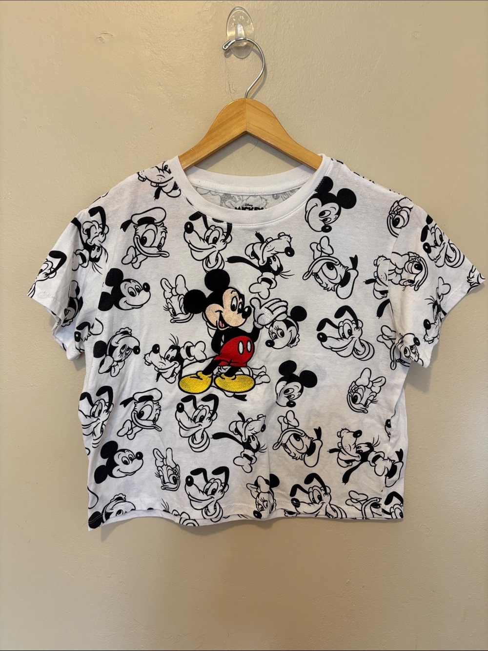 Disney White Black Mickey Mouse All-Over Print Long Sleeve Tee (Cropped)